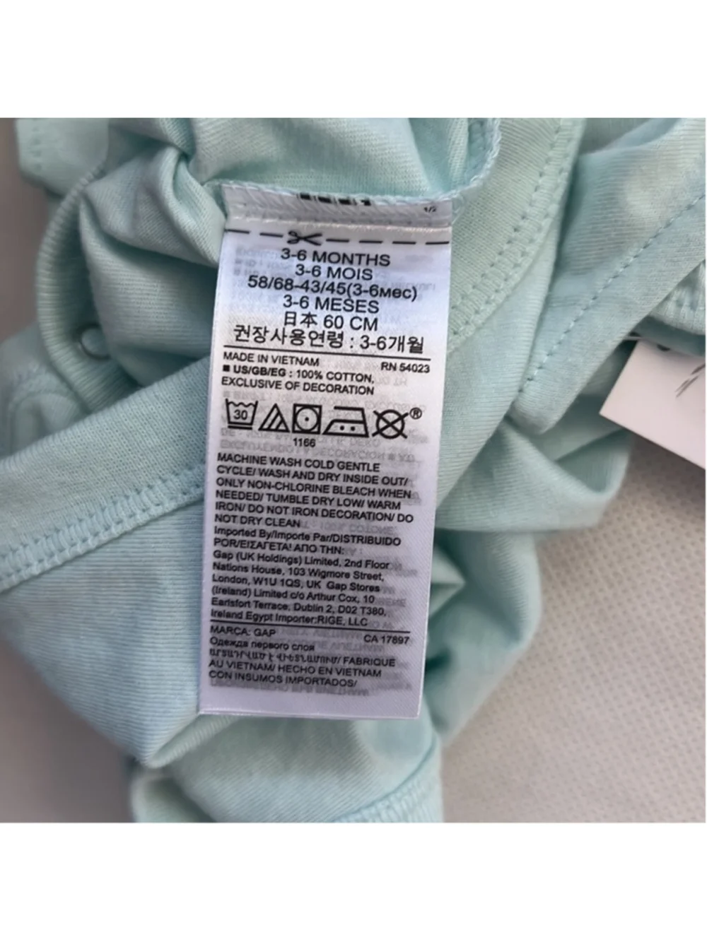 GAP nwt baby